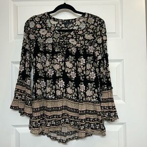 American eagle floral top